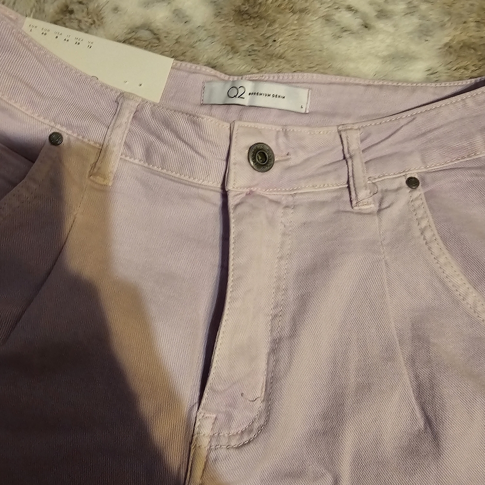 Lavender Jeans - Picture 4 of 4